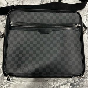 Louis Vuitton damier graphite briefcase authentic